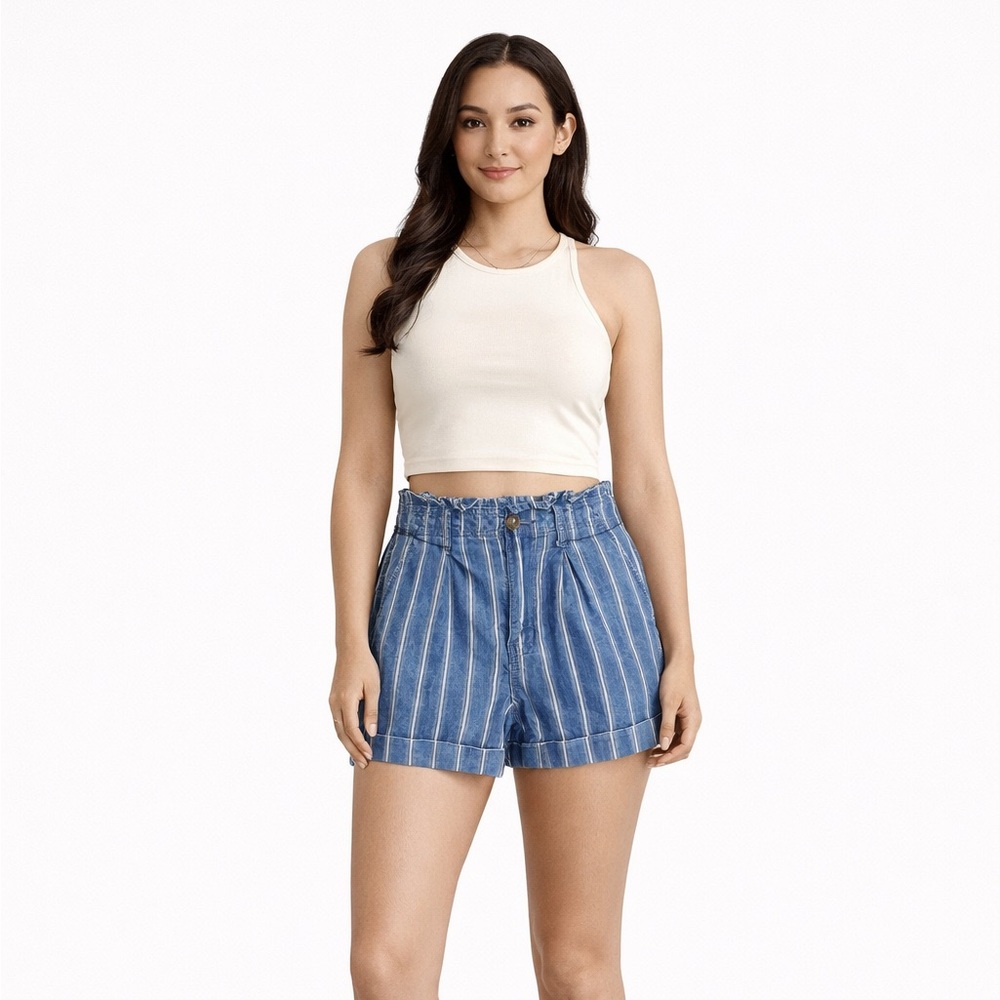American Eagle Shorts Mom Short Paperbag Blue Striped